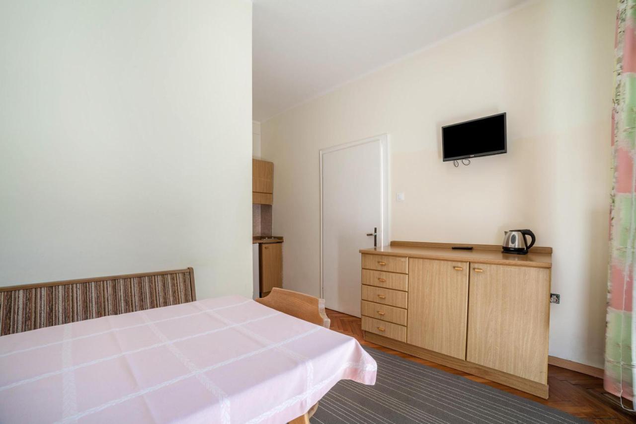 Residence Hubertus Apartment 5 Merano Bagian luar foto